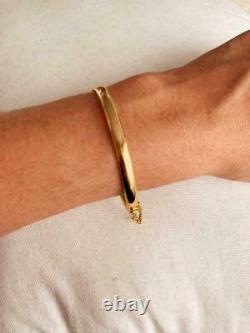 2.00Ct Women's Wedding Gift Bangel Bracelet 14K Yellow Gold Finish Lab Created
