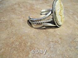 ATTRACTIVE! Wide Vintage Navajo Sterling Silver NATURAL AGATE Bracelet