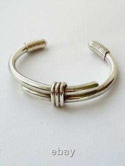 Beautiful Quality Sterling Silver heavy Bangle 24gr