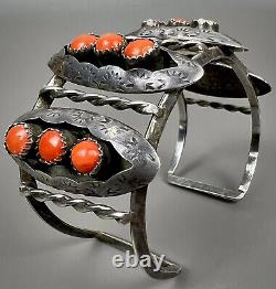 Large Vintage Zuni Sterling Silver Coral Snake Eye Shadowbox Cuff Bracelet OLD