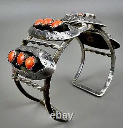 Large Vintage Zuni Sterling Silver Coral Snake Eye Shadowbox Cuff Bracelet OLD