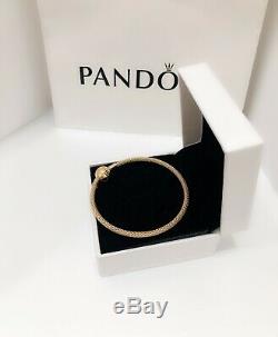 NEW Authentic PANDORA SHINE 18K Gold Mesh Logo Charm Bangle Bracelet 566543
