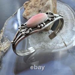Native American Sterling Silver Oval Pink Conch Decorated Bracelet For Women