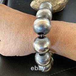 Navajo Pearl 18mm Round Beads 9 Sterling Silver Bracelet 17161