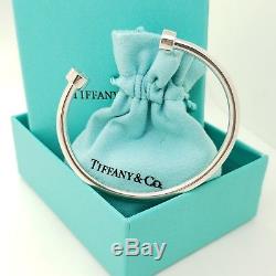 Return To Tiffany & Co. Sterling Silver Narrow Edge Circle Cuff Bangle Bracelet